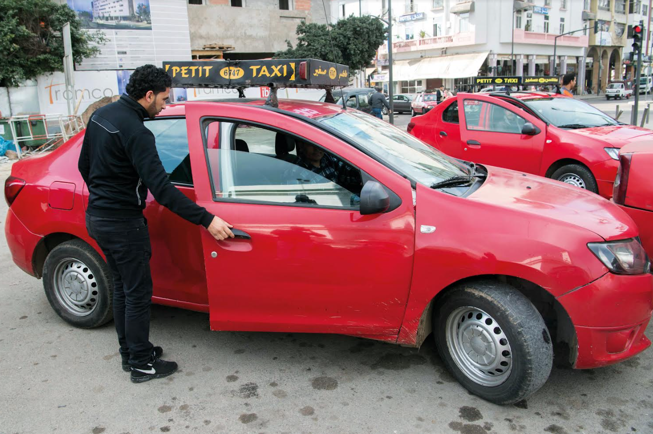 Transport urbain: la réforme du secteur des taxis devient une urgence